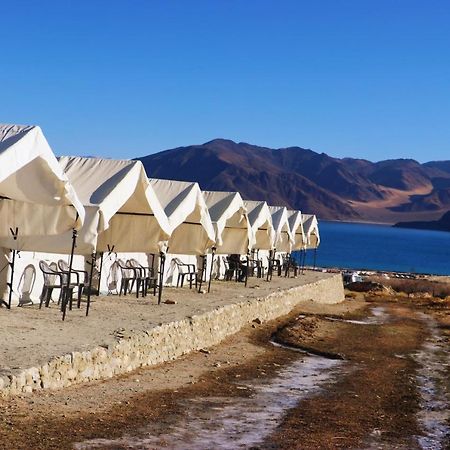 Camp Redstart Hotel Leh Ngoại thất bức ảnh
