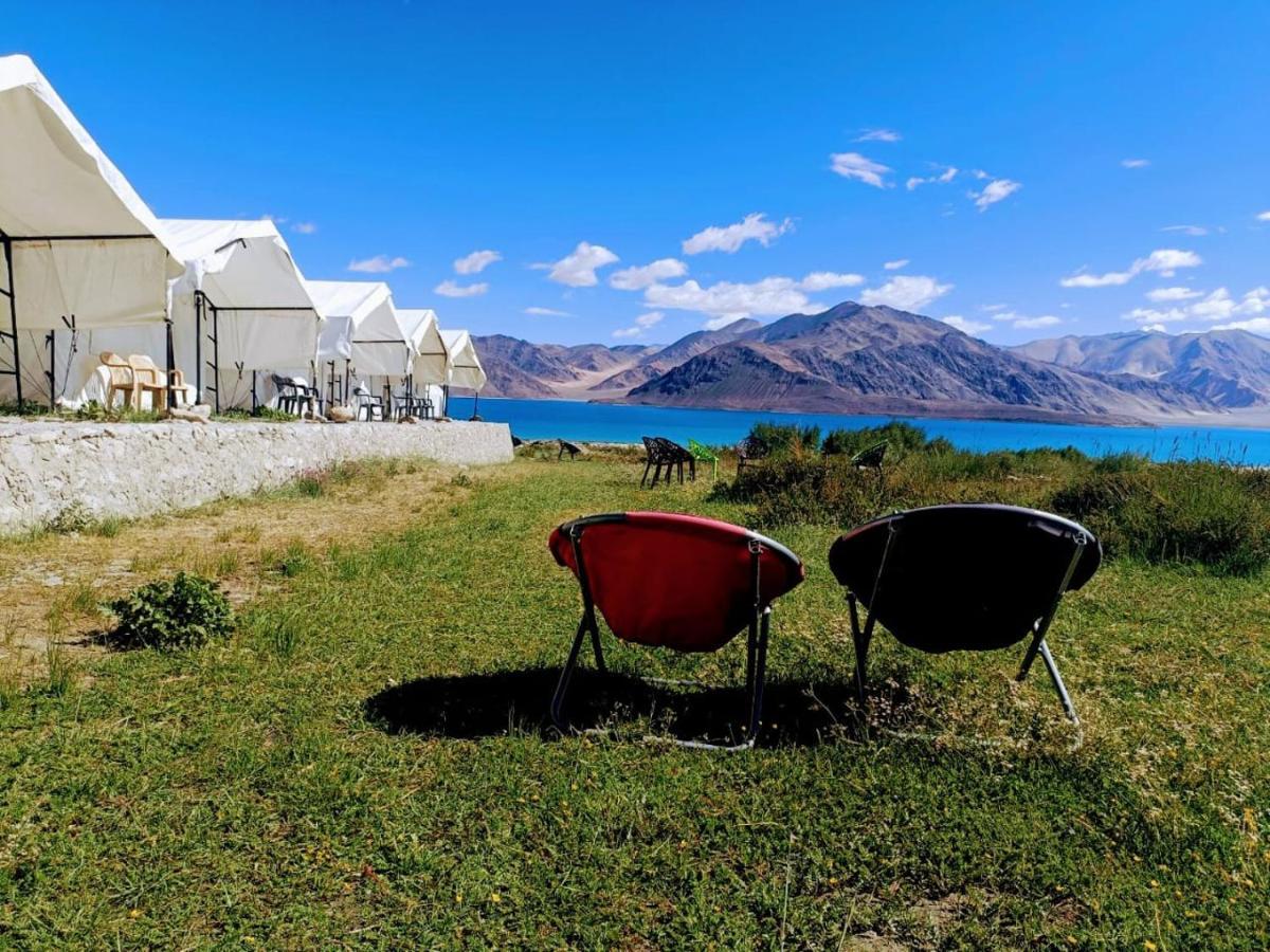 Camp Redstart Hotel Leh Ngoại thất bức ảnh