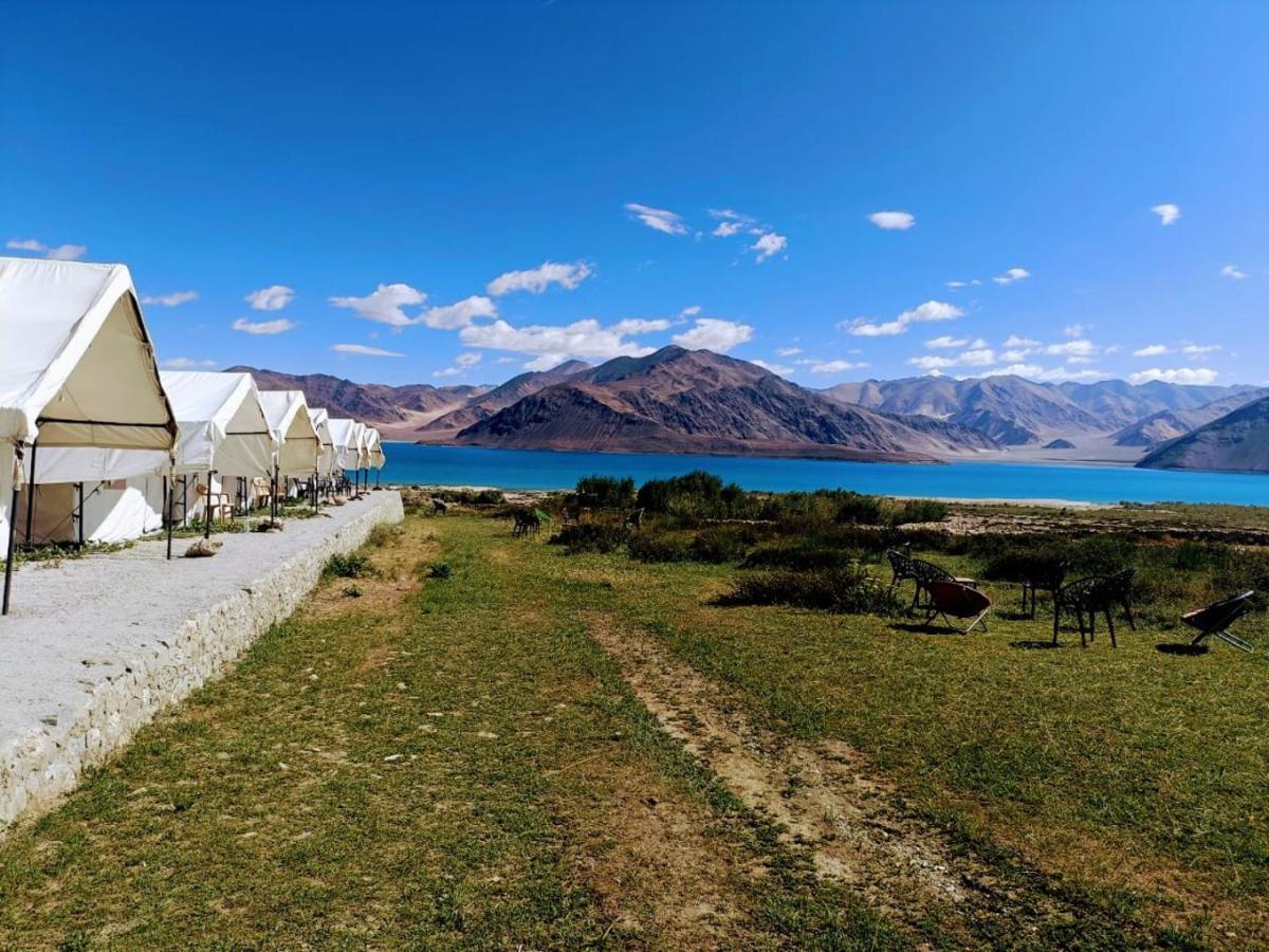 Camp Redstart Hotel Leh Ngoại thất bức ảnh